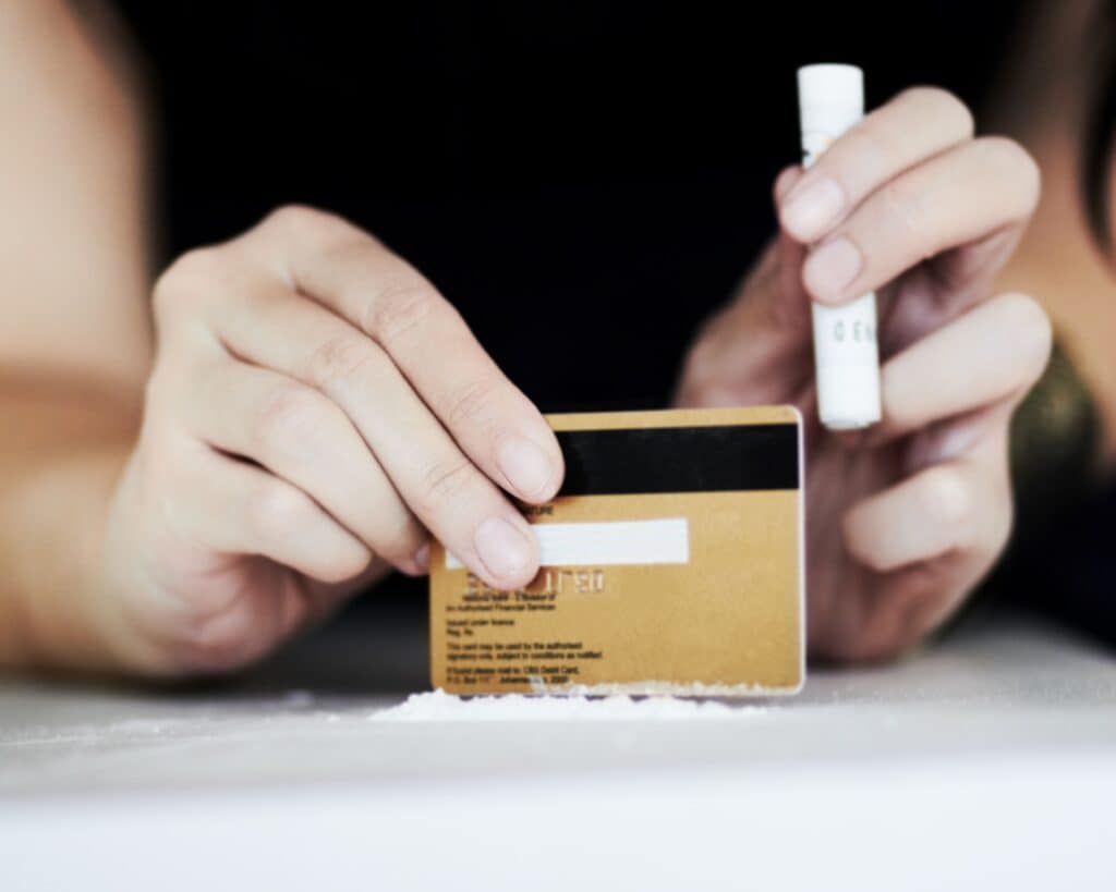 Cocaine costs What to expect when buying an 8 ball of coke
